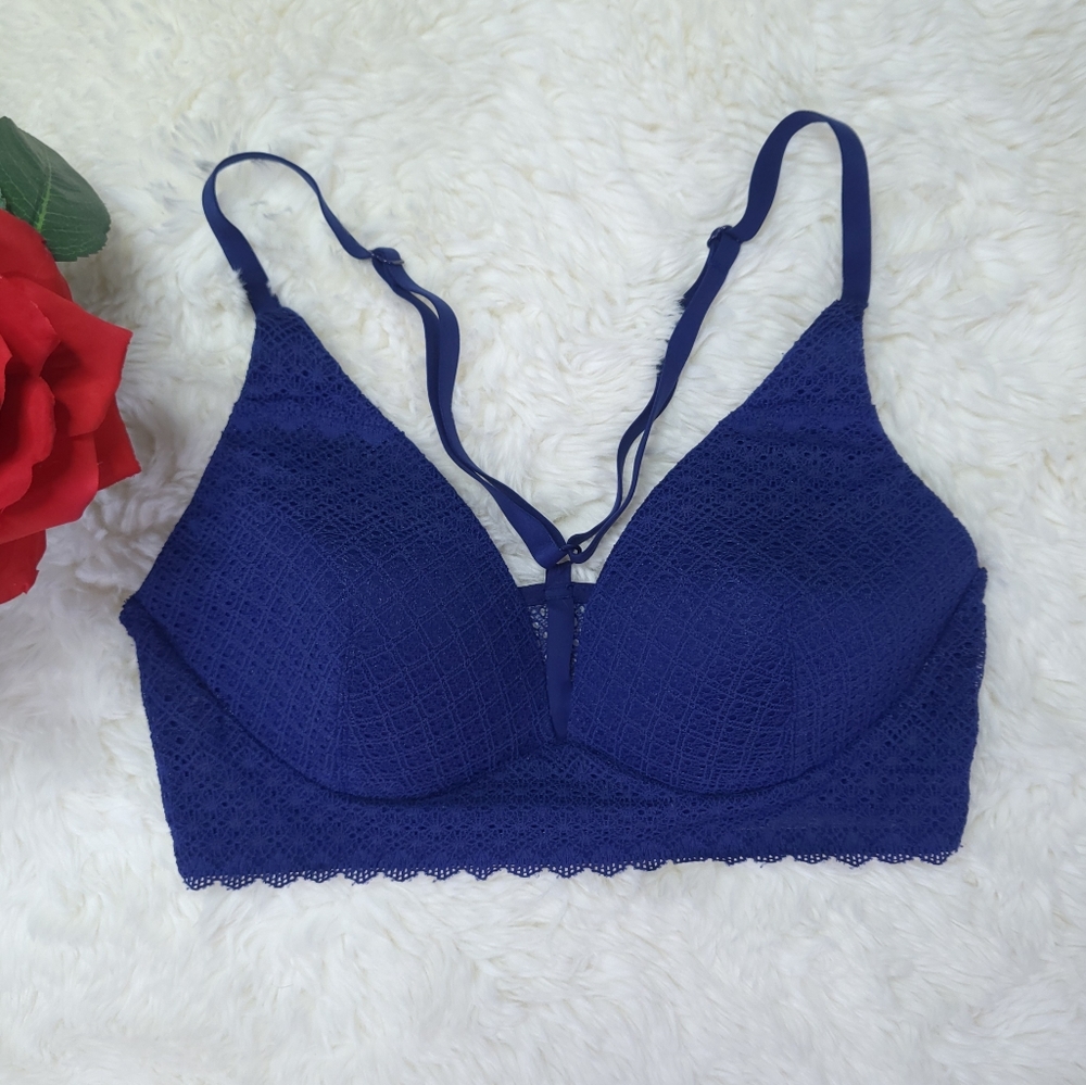 Body by Victoria's Secret Blue Lightly Lined Plunge T back Bra Size 34C